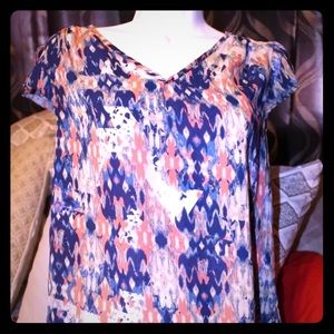 Women’s Geometric Design Blouse